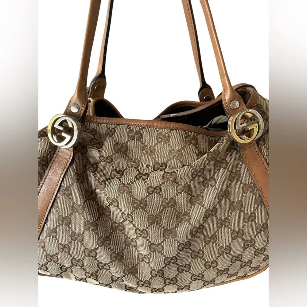 Gucci Beige Brown GG Canvas Shoulder Bag with Tan Trim - Picture 5 of 10